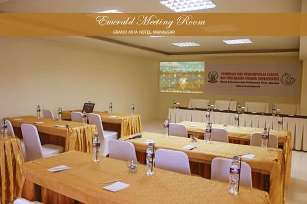 Grand Asia Hotel Макасар Экстерьер фото