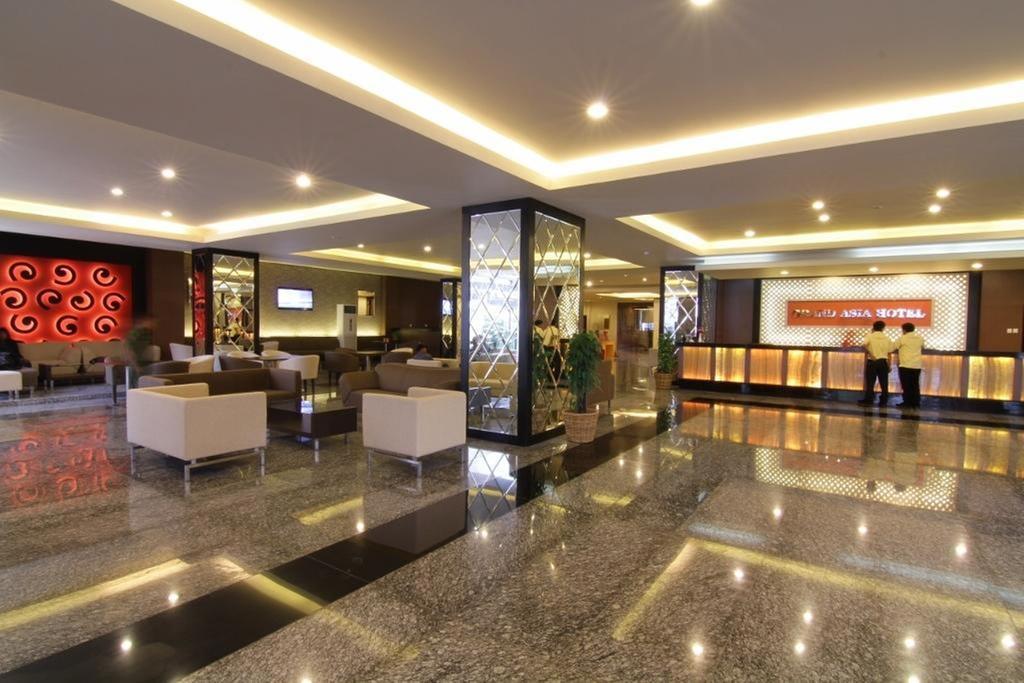Grand Asia Hotel Макасар Экстерьер фото