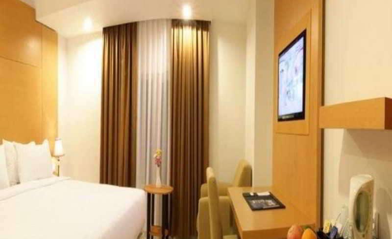 Grand Asia Hotel Макасар Экстерьер фото